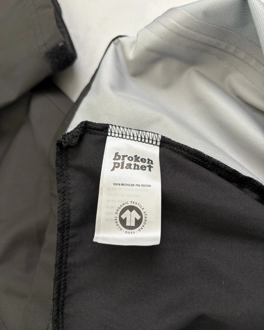 Broken Planet Tech Jacket black – (NEW) / M