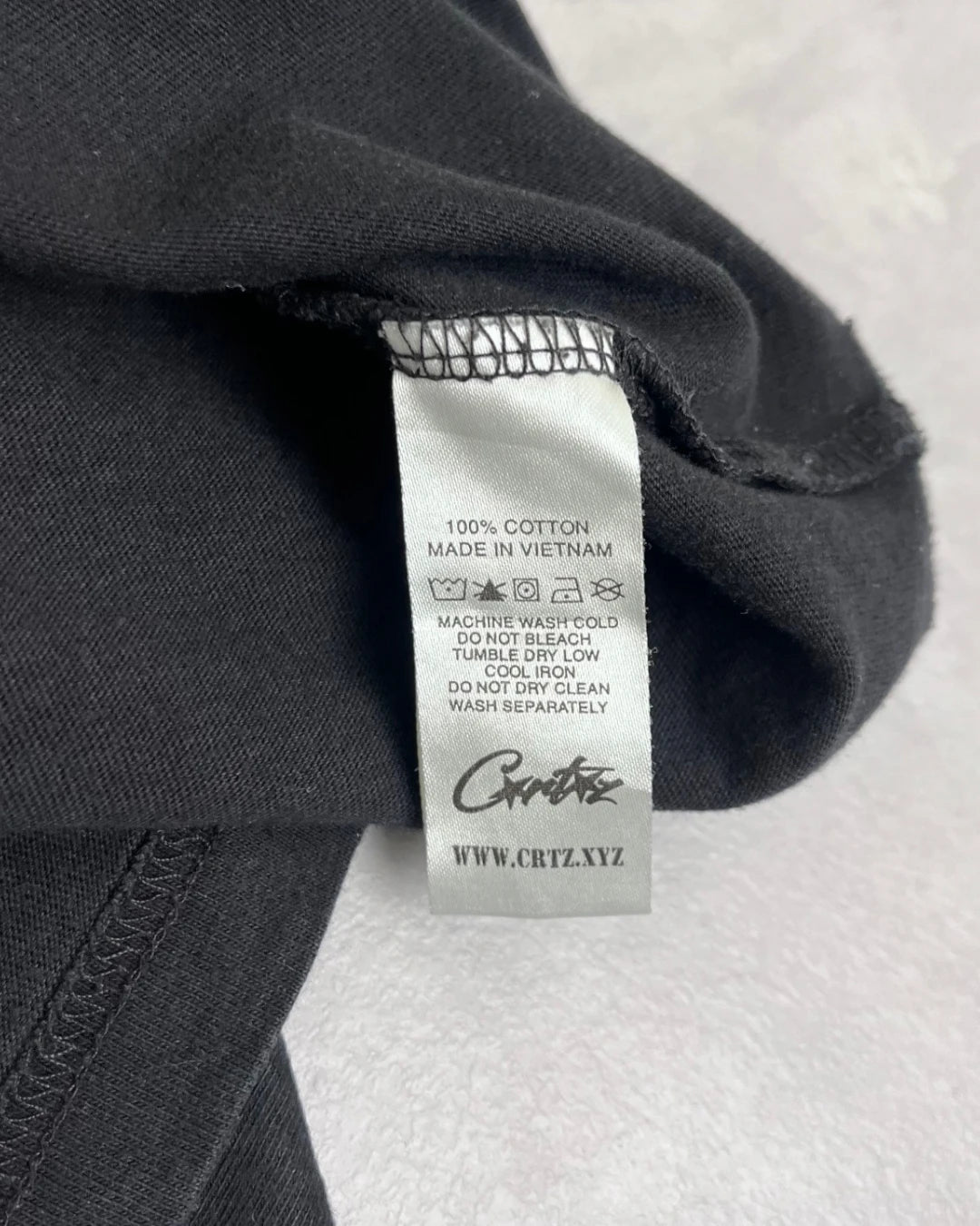 CORTEIZ Triple Black Island T Shirt - (USED) - XL