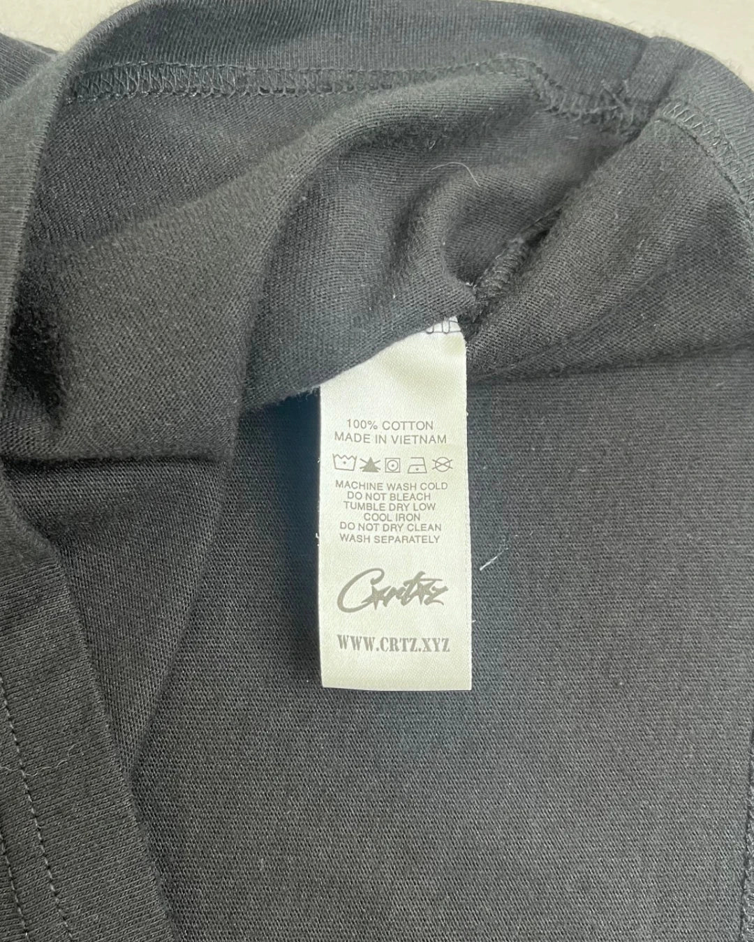 CORTEIZ Pink Island Logo Black T Shirt - (USED) - S