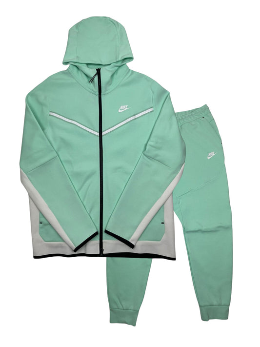 Nike Tech Set Mint - (NEW) L