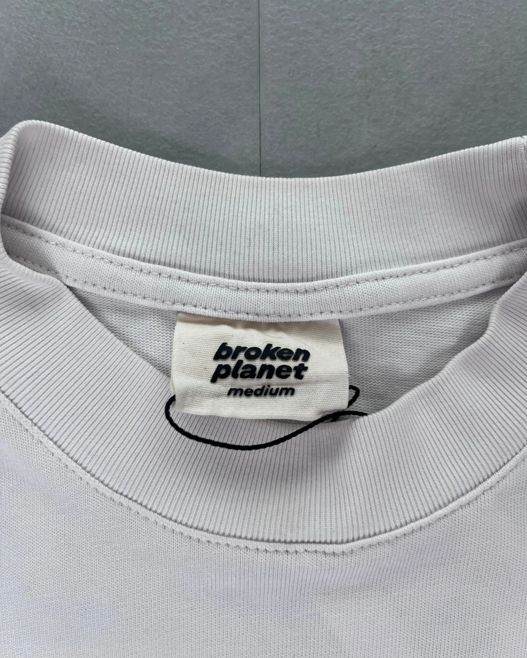 Broken Planet Brighter Days Ahead T-Shirt white – M