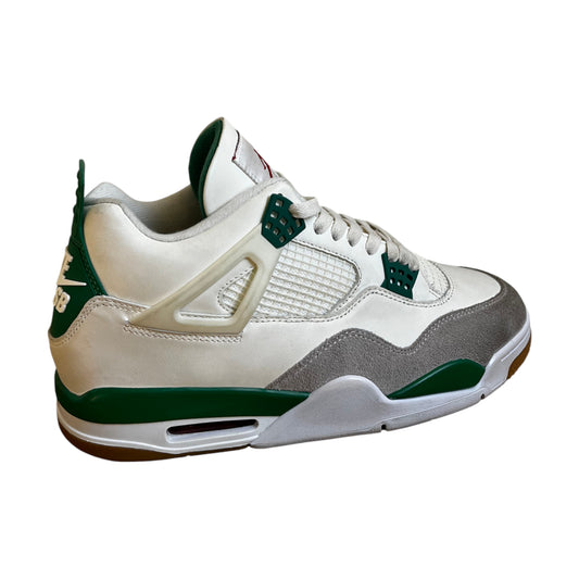 *Jordan 4 Retro SB Pine Green - (NEW) / UK10