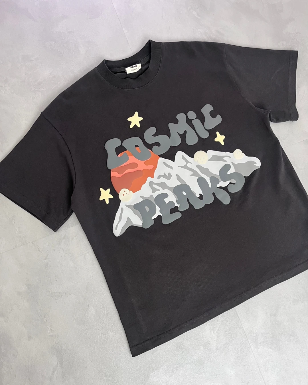Broken Planet Cosmic Peaks T-Shirt faded black – M