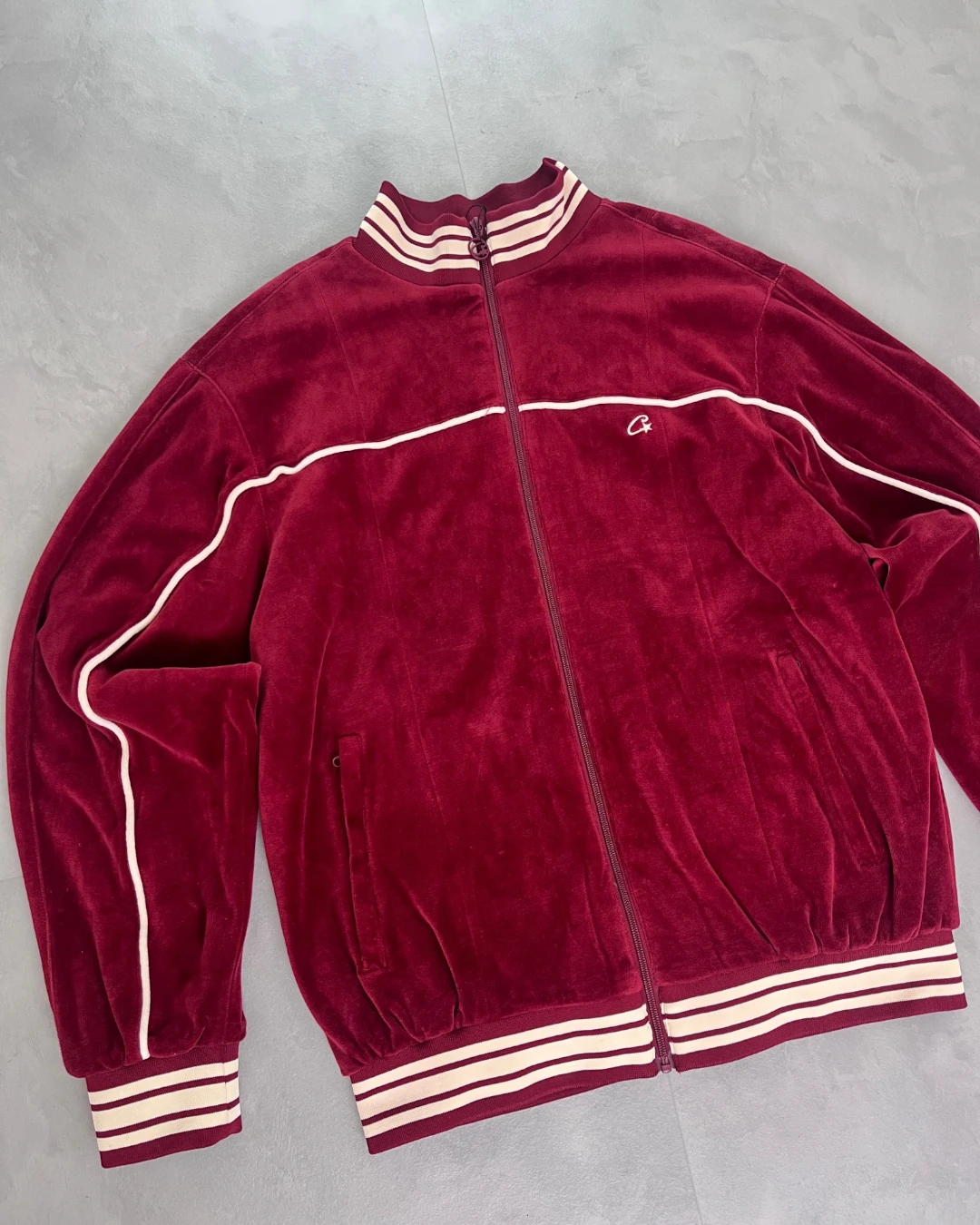 Corteiz Velour Fullset Tracksuit burgundy – (GRADE A) / XL/L