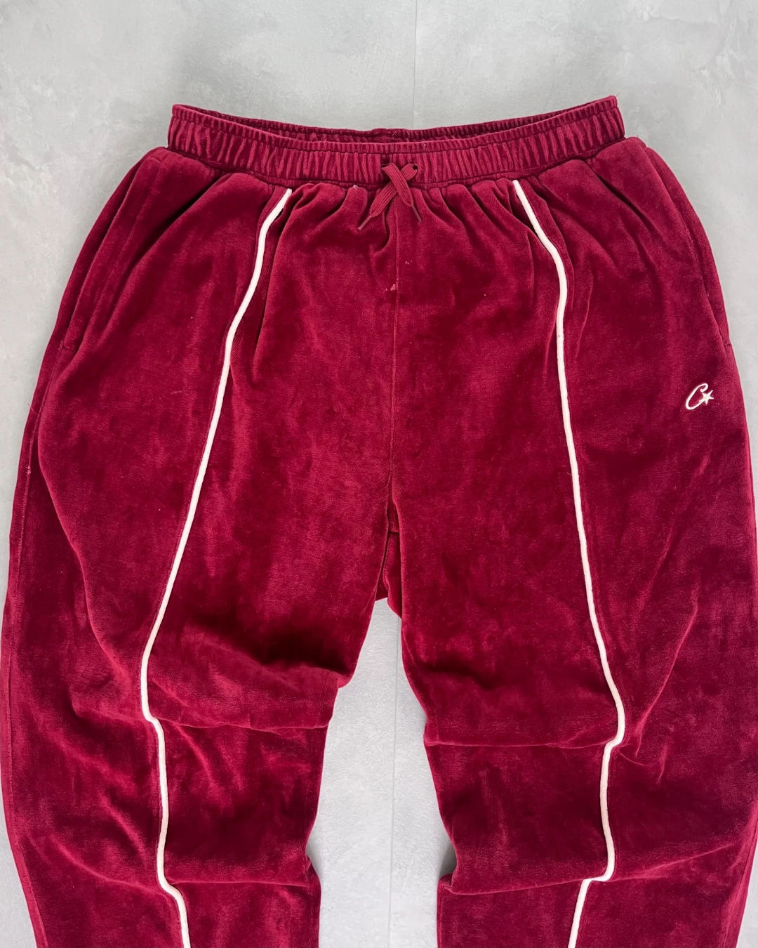 Corteiz Velour Fullset Tracksuit burgundy – (GRADE A) / XL/L