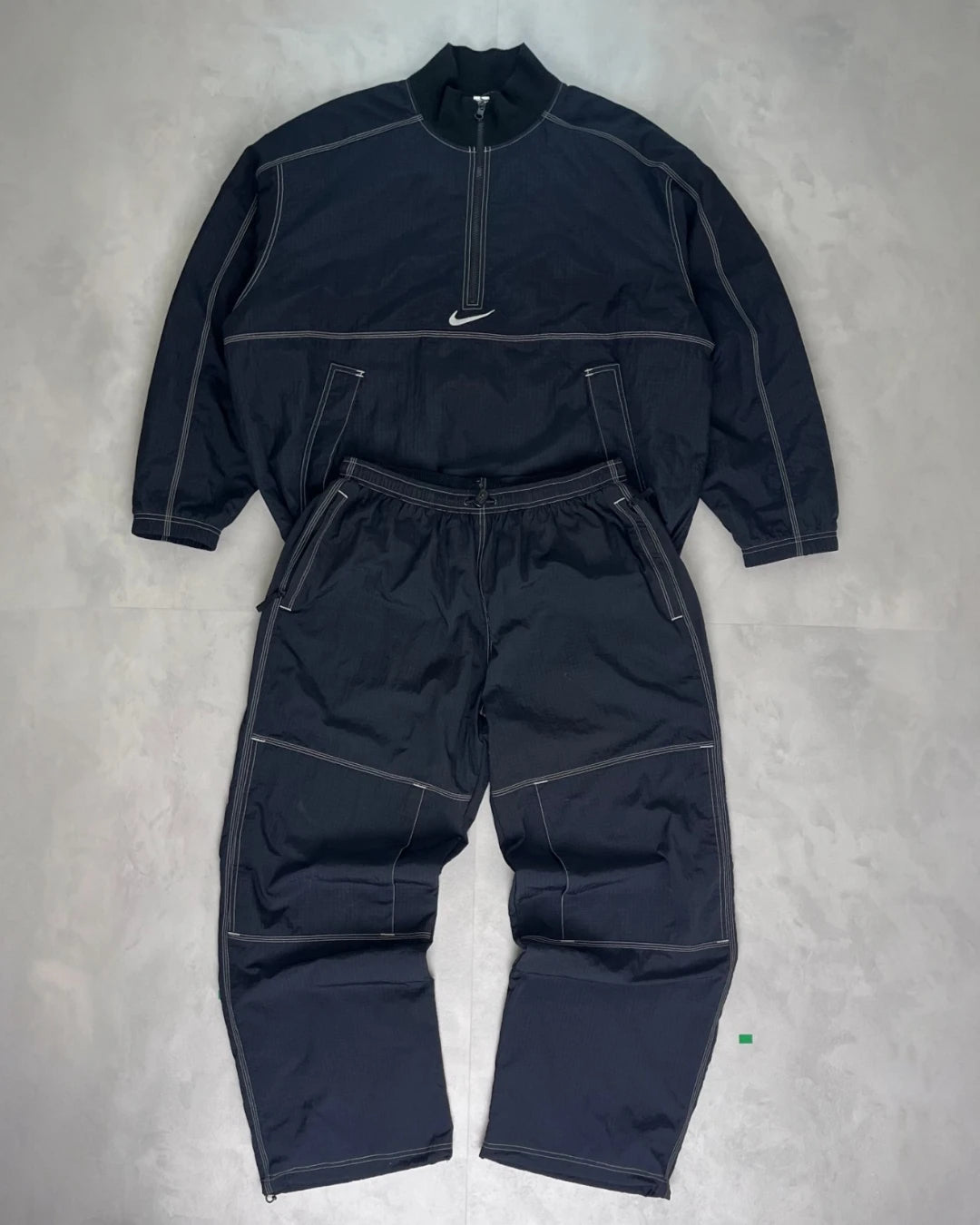 Supreme X Nike Rips Top Pullover Fullset Tracksuit – (GRADE A) / L