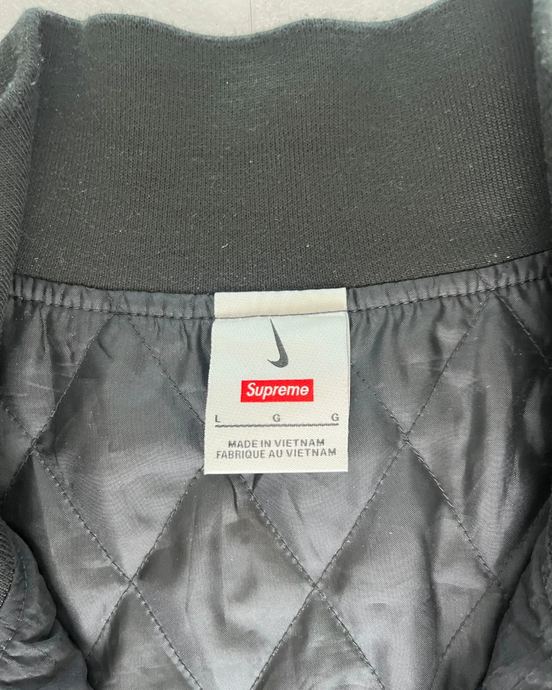 Supreme X Nike Rips Top Pullover Fullset Tracksuit – (GRADE A) / L