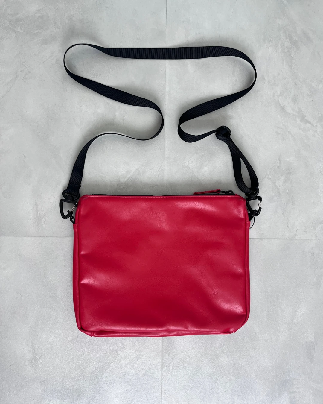 Patta Faux Leather Shoulder Bag red - (NEW)