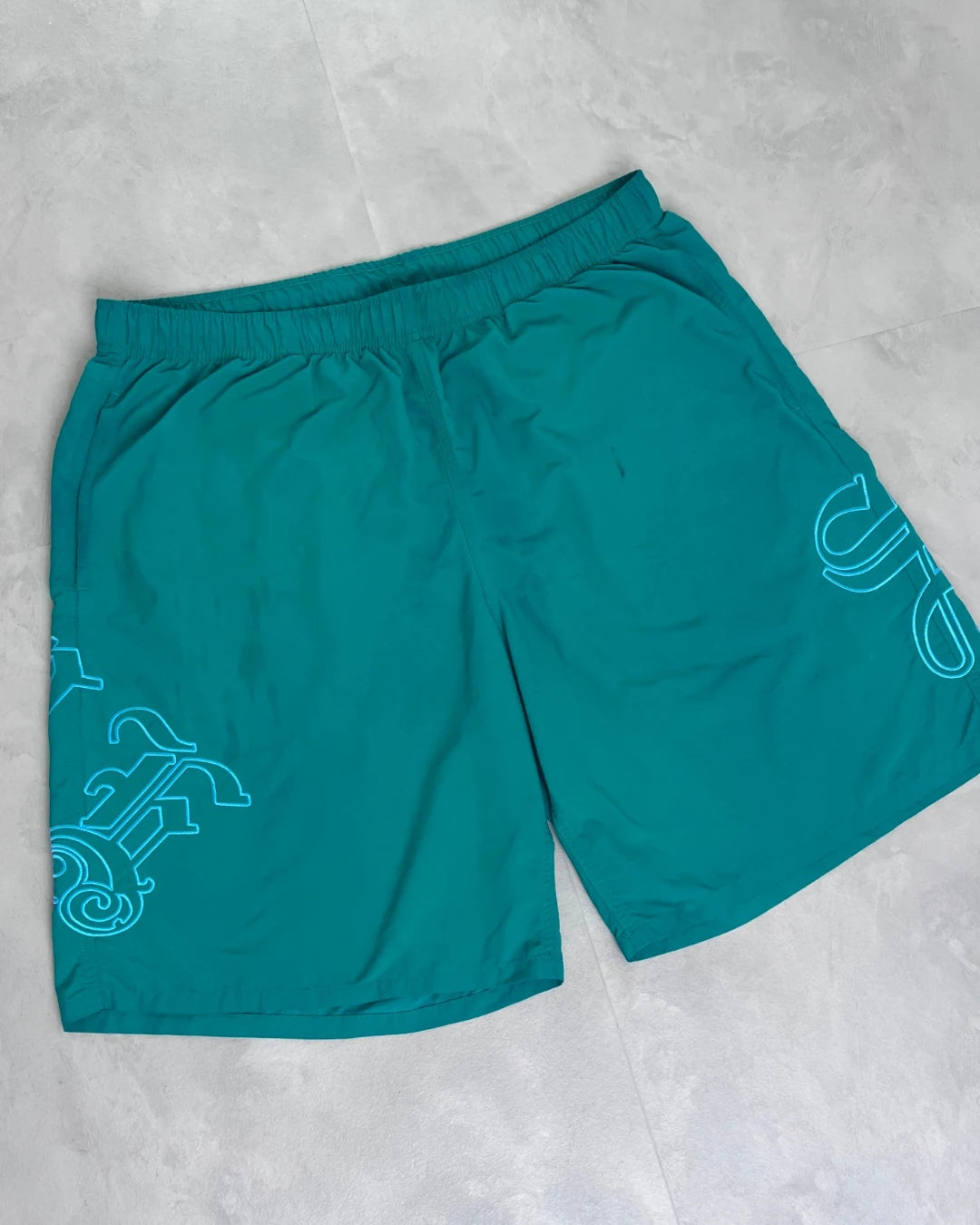 Supreme Old English Nylon Shorts – L
