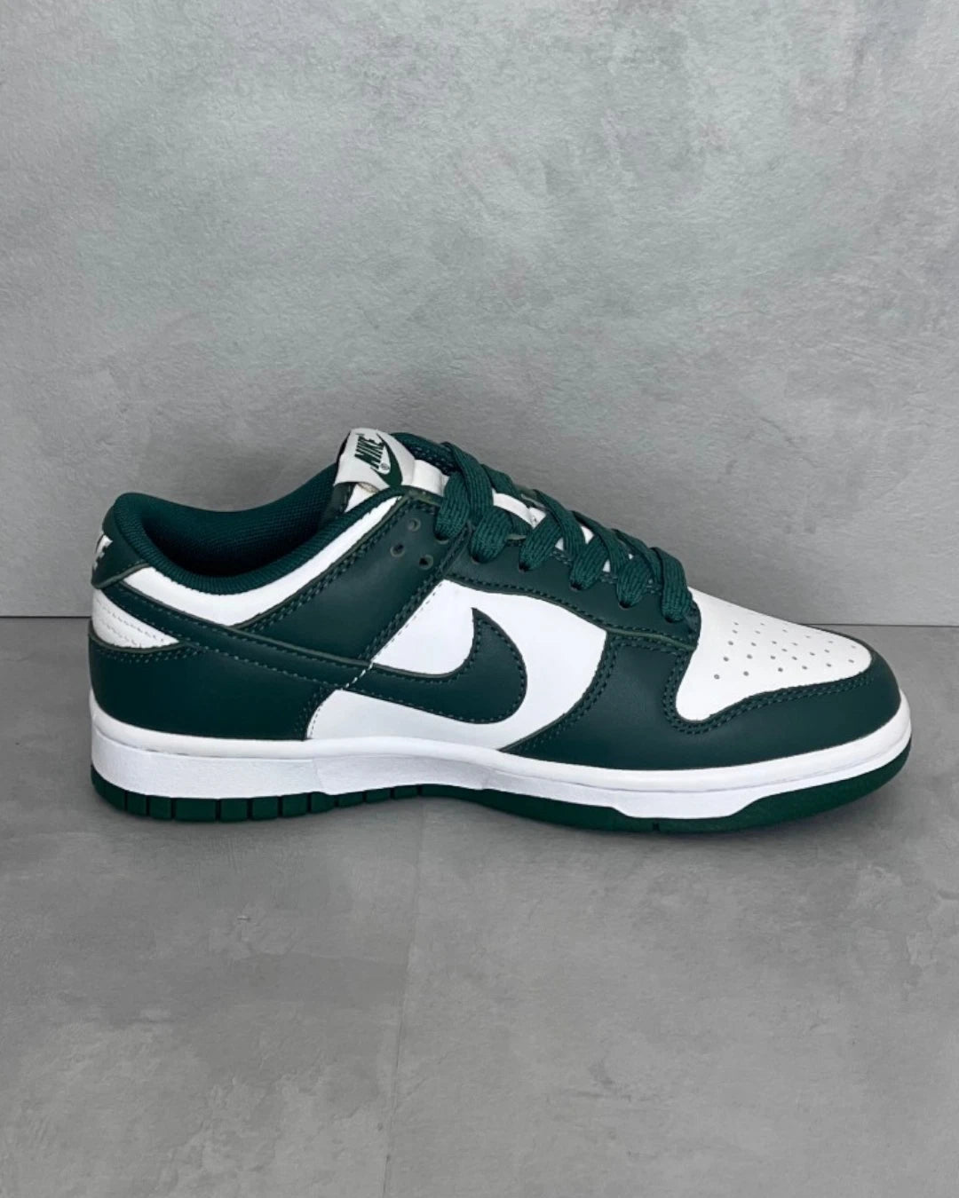 Nike Dunk Low Michigan State (2021) - (NEW) / UK4