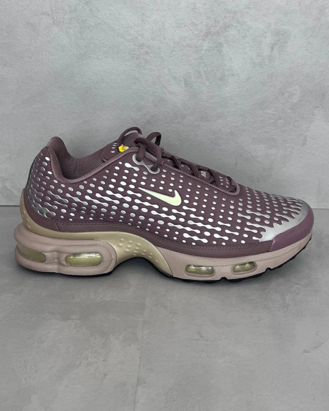 Nike AM Plus 7 Mbappé Plum Eclipse – UK10