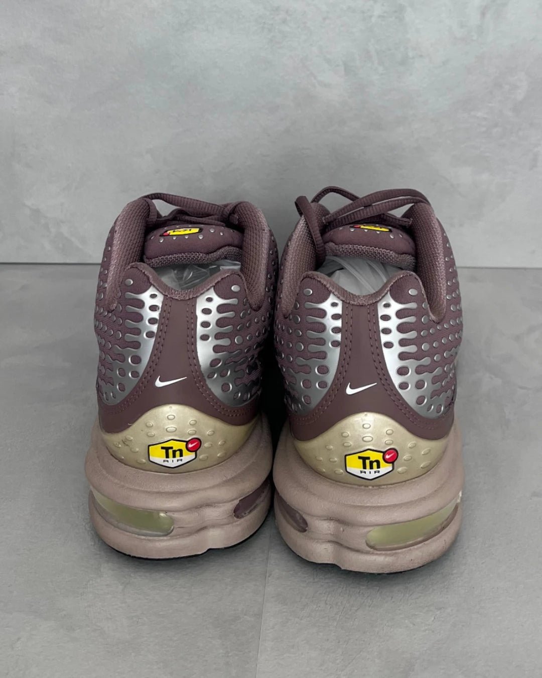 Nike AM Plus 7 Mbappé Plum Eclipse – UK10