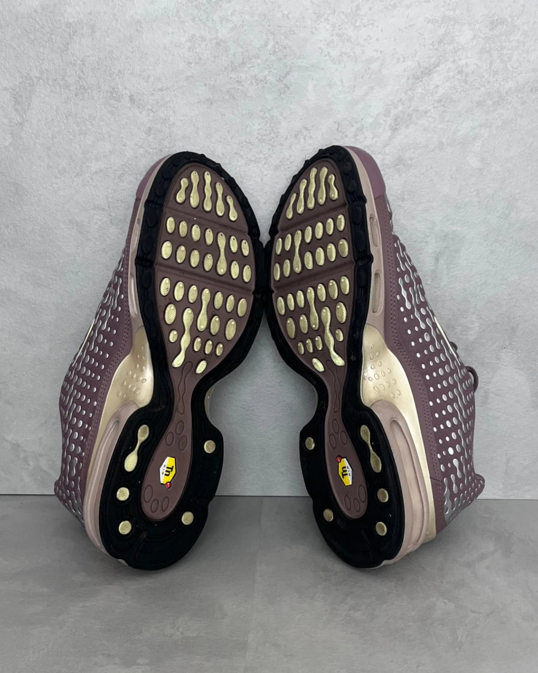Nike AM Plus 7 Mbappé Plum Eclipse – UK10