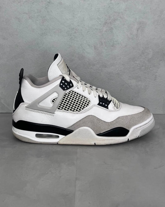 Air Jordan 4 Retro Military Black - UK8.5