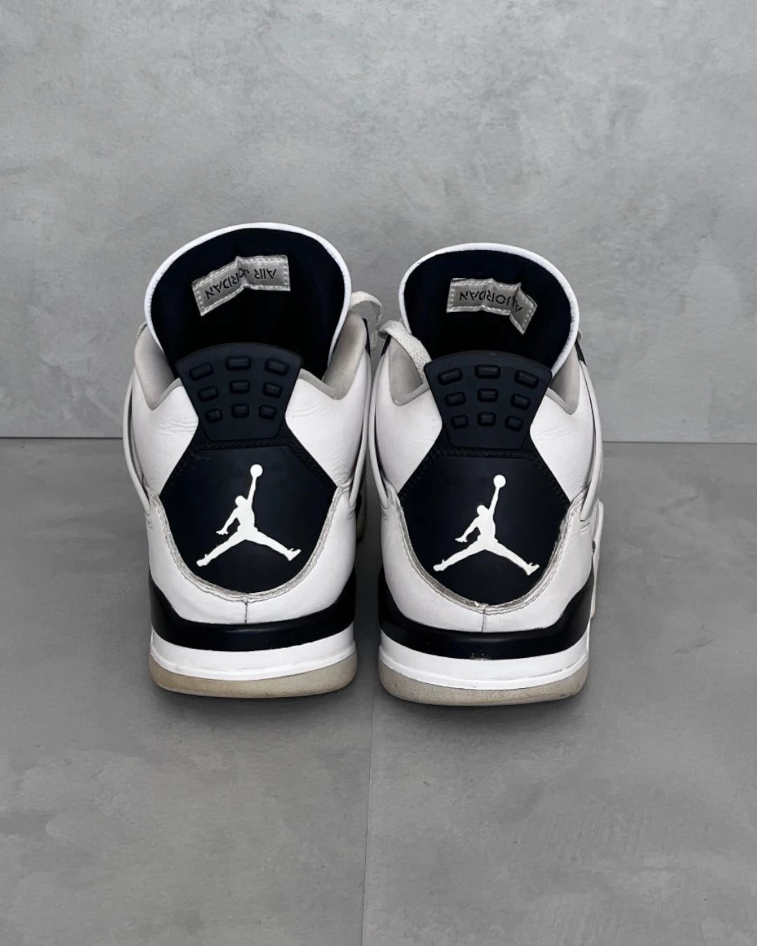 Air Jordan 4 Retro Military Black - UK8.5