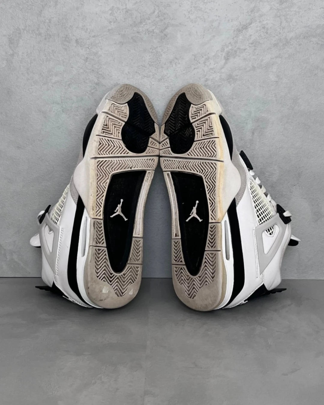 Air Jordan 4 Retro Military Black - UK8.5
