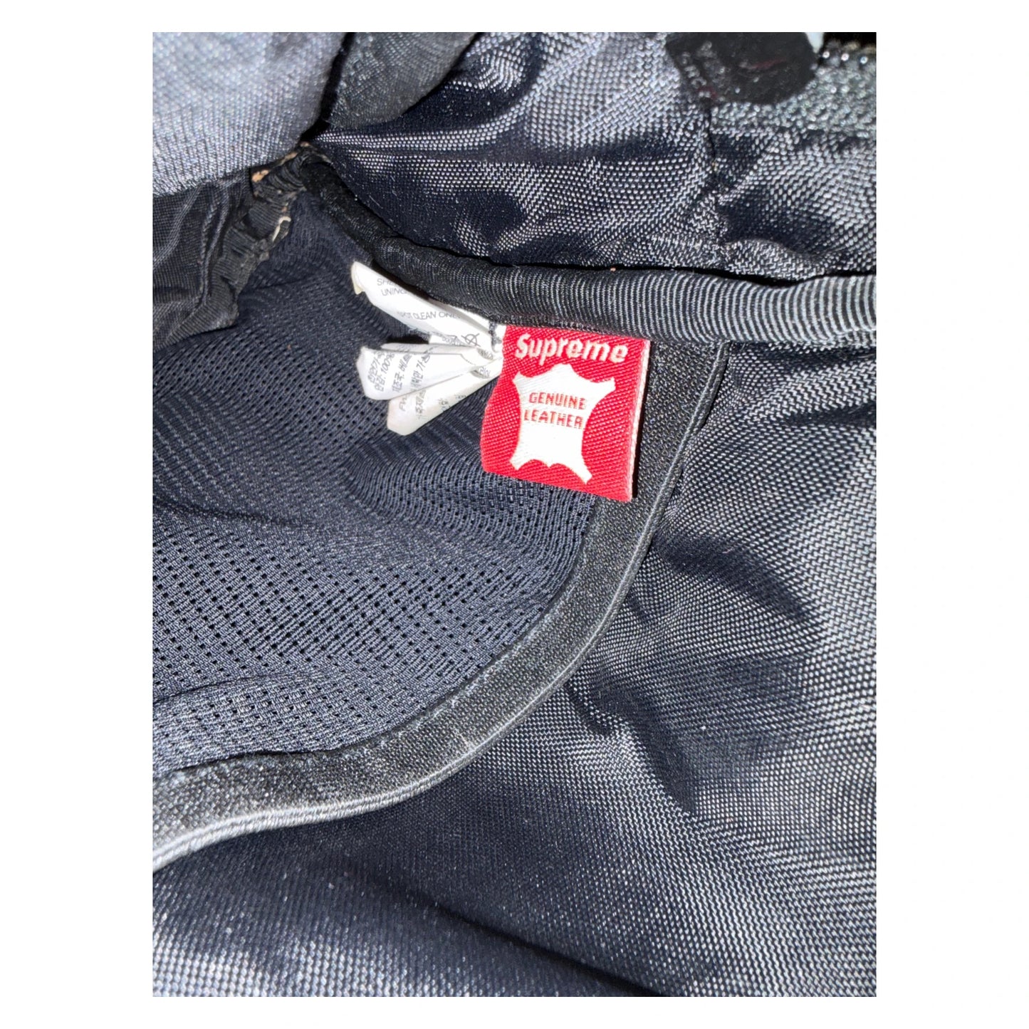 Supreme Leather Pouch black - OS