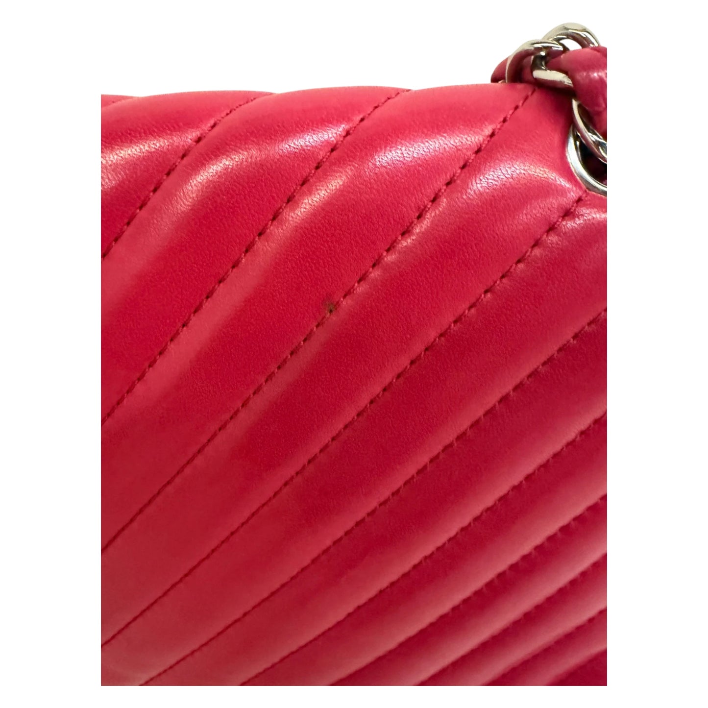 Chanel 2010 Maxi Classic Chevron Lamb Skin Single Flap Shoulder Bag Red - OS