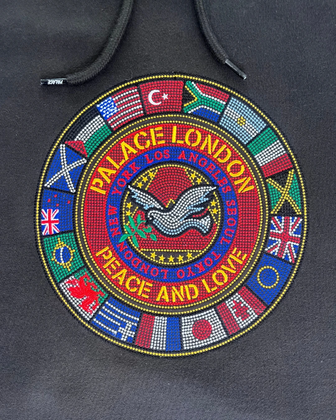 Palace Peace And Love Embroidery Hoodie black – XL