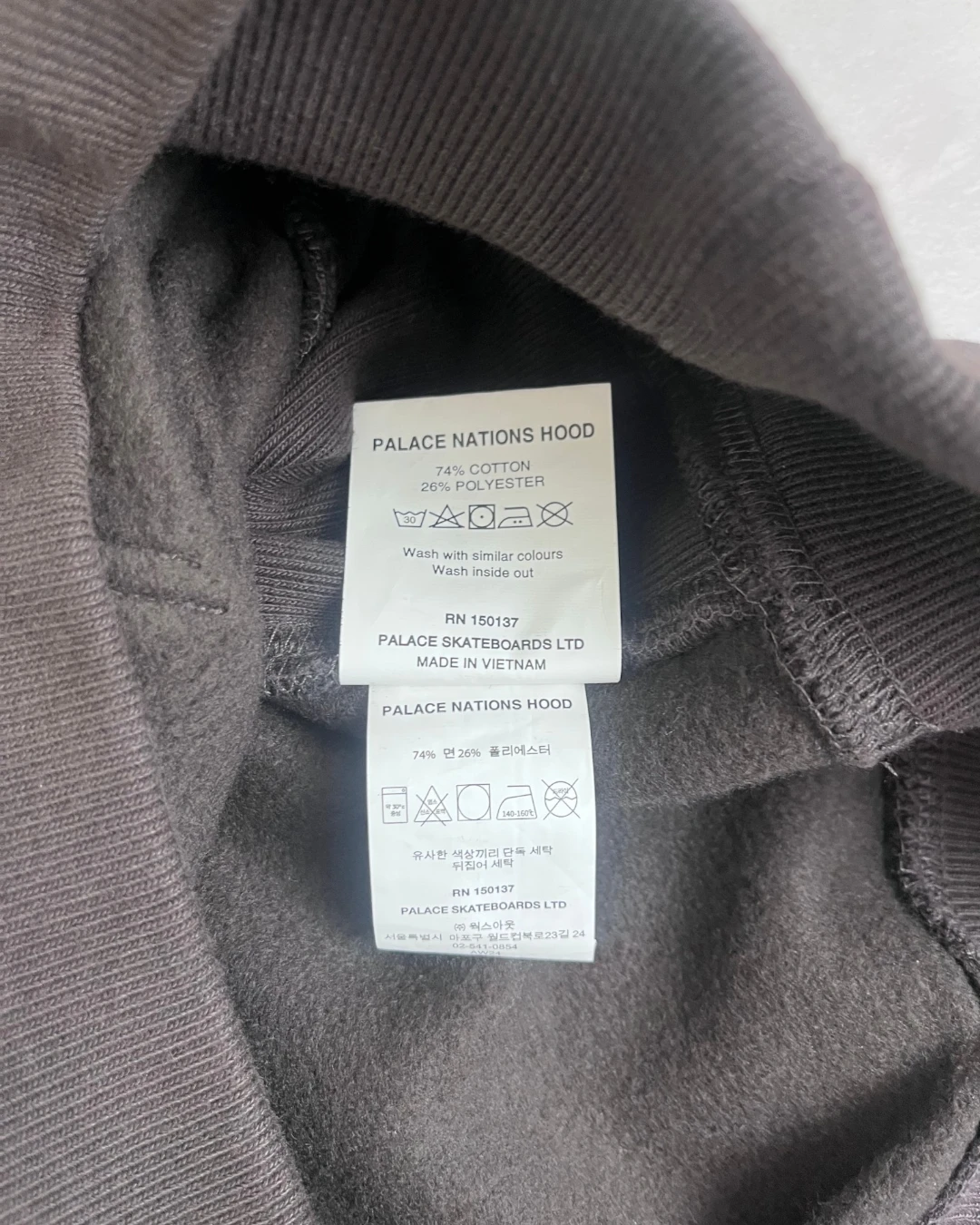 Palace Peace And Love Embroidery Hoodie black – XL