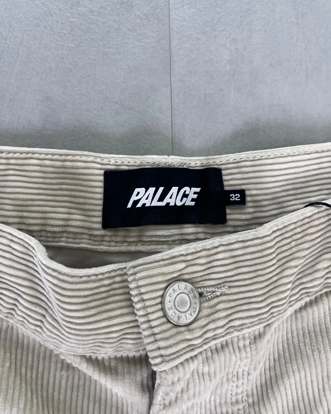 Palace P90 Baggy Corduroy Trousers stone - W32