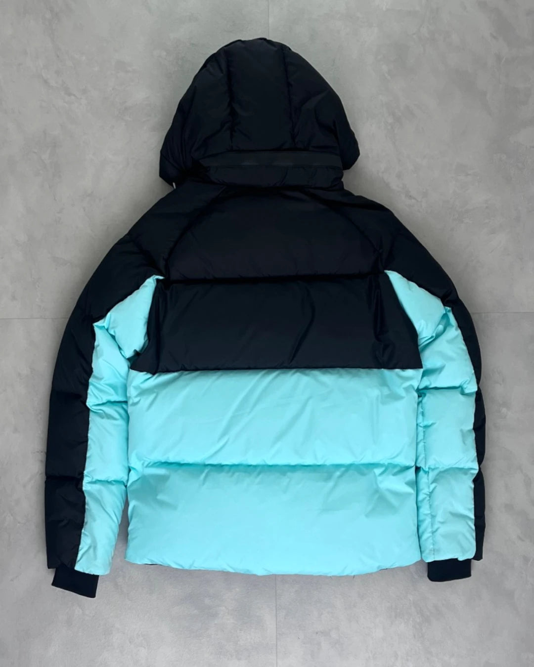 Syna World Tiffany Puffer Jacket – (NEW) / S