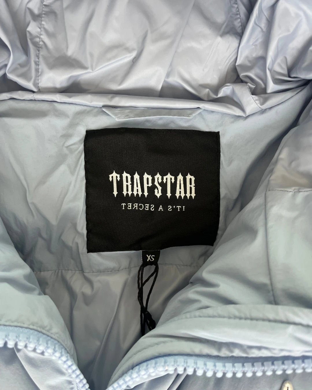 Trapstar Irongate Arch Puffer Jacket icy blue