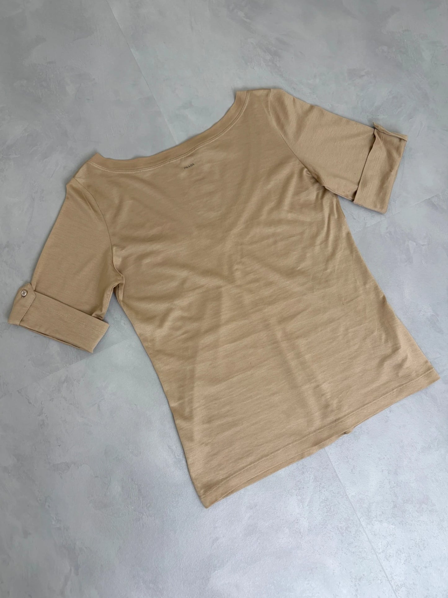 Prada Women’s T-Shirt 2006 beige – (GRADE A) / 8