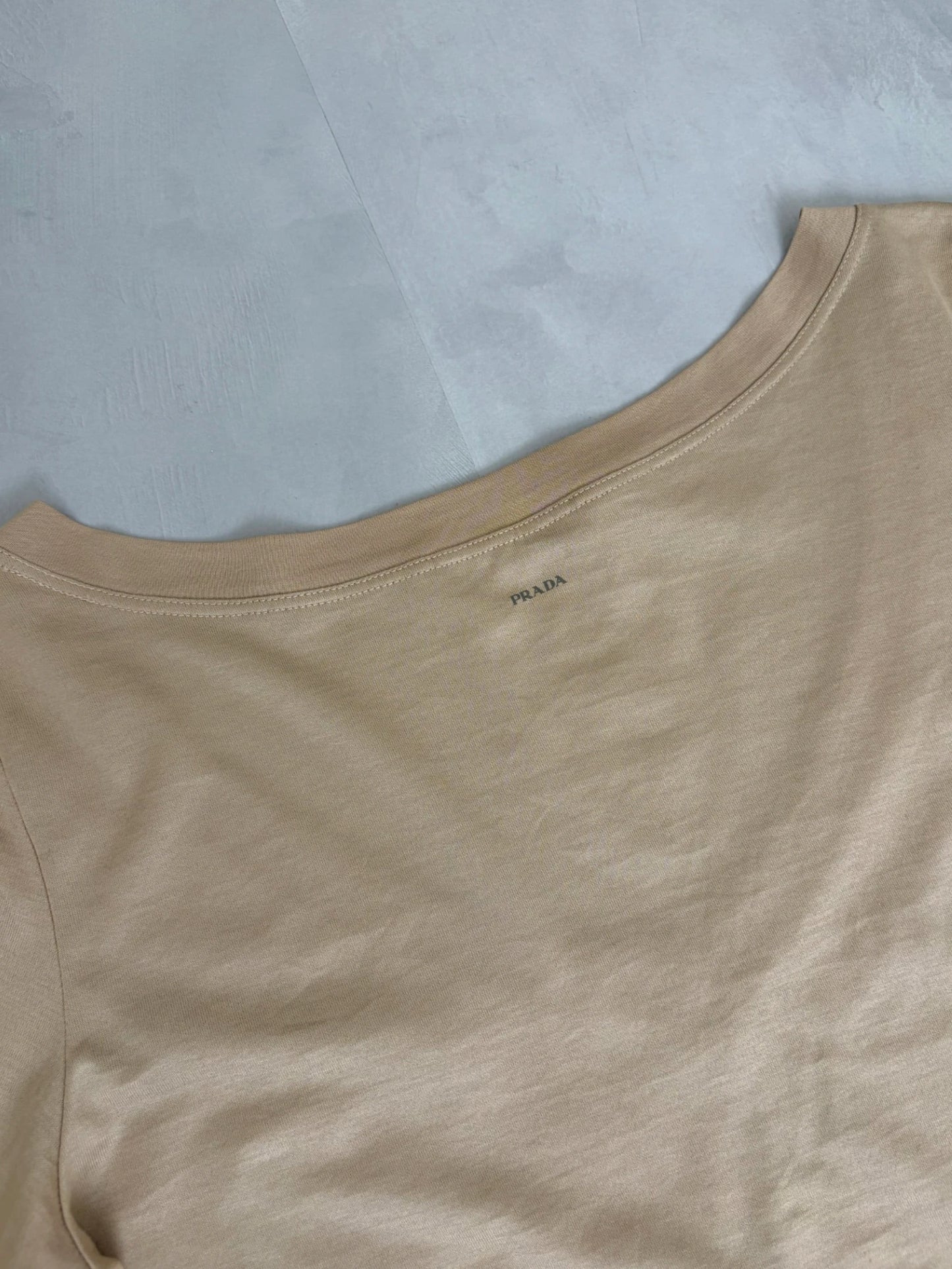 Prada Women’s T-Shirt 2006 beige – (GRADE A) / 8