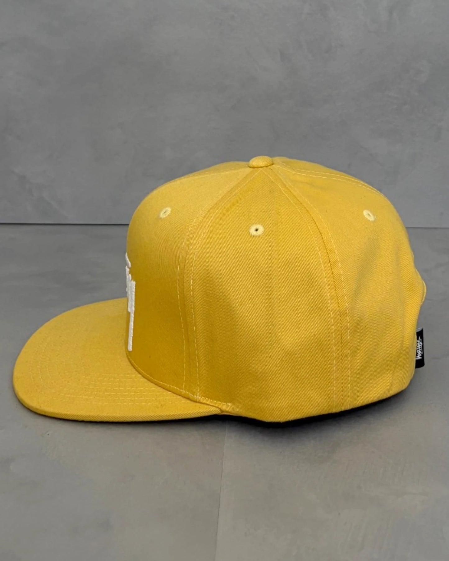 Stussy Classic Logo Snapback yellow
