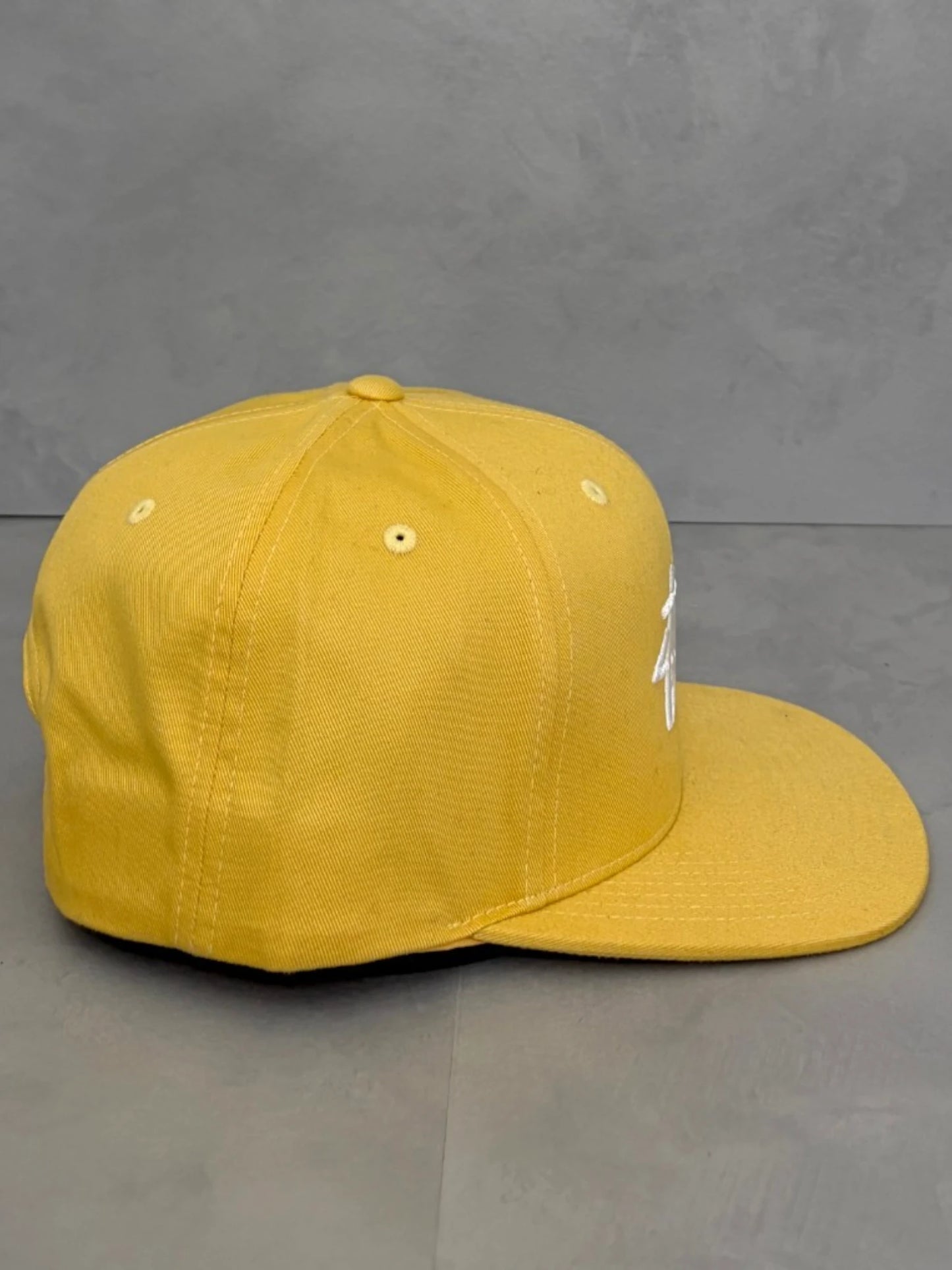 Stussy Classic Logo Snapback yellow