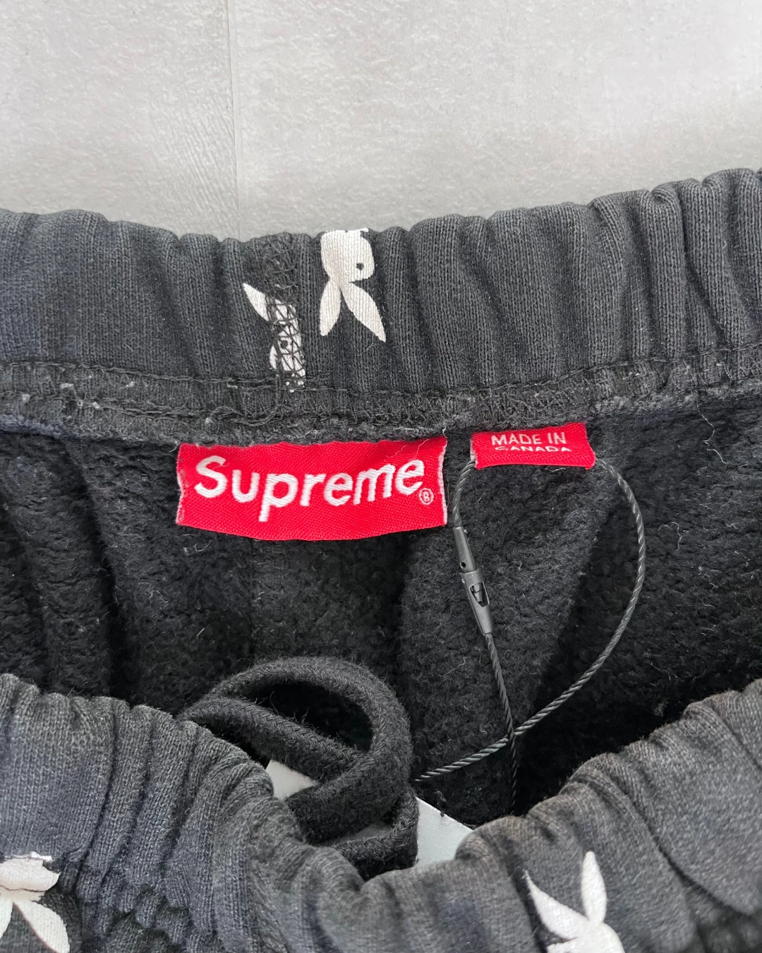 Supreme Playboy Bottoms black – M
