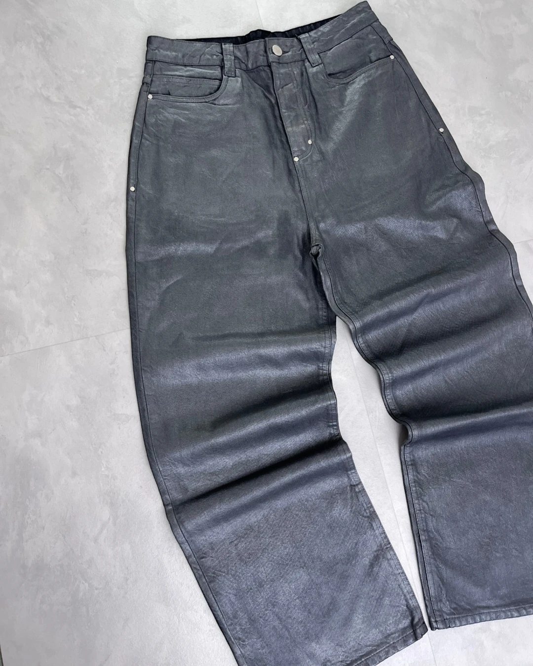 6PM Dark Chrome Coated Denim – W32