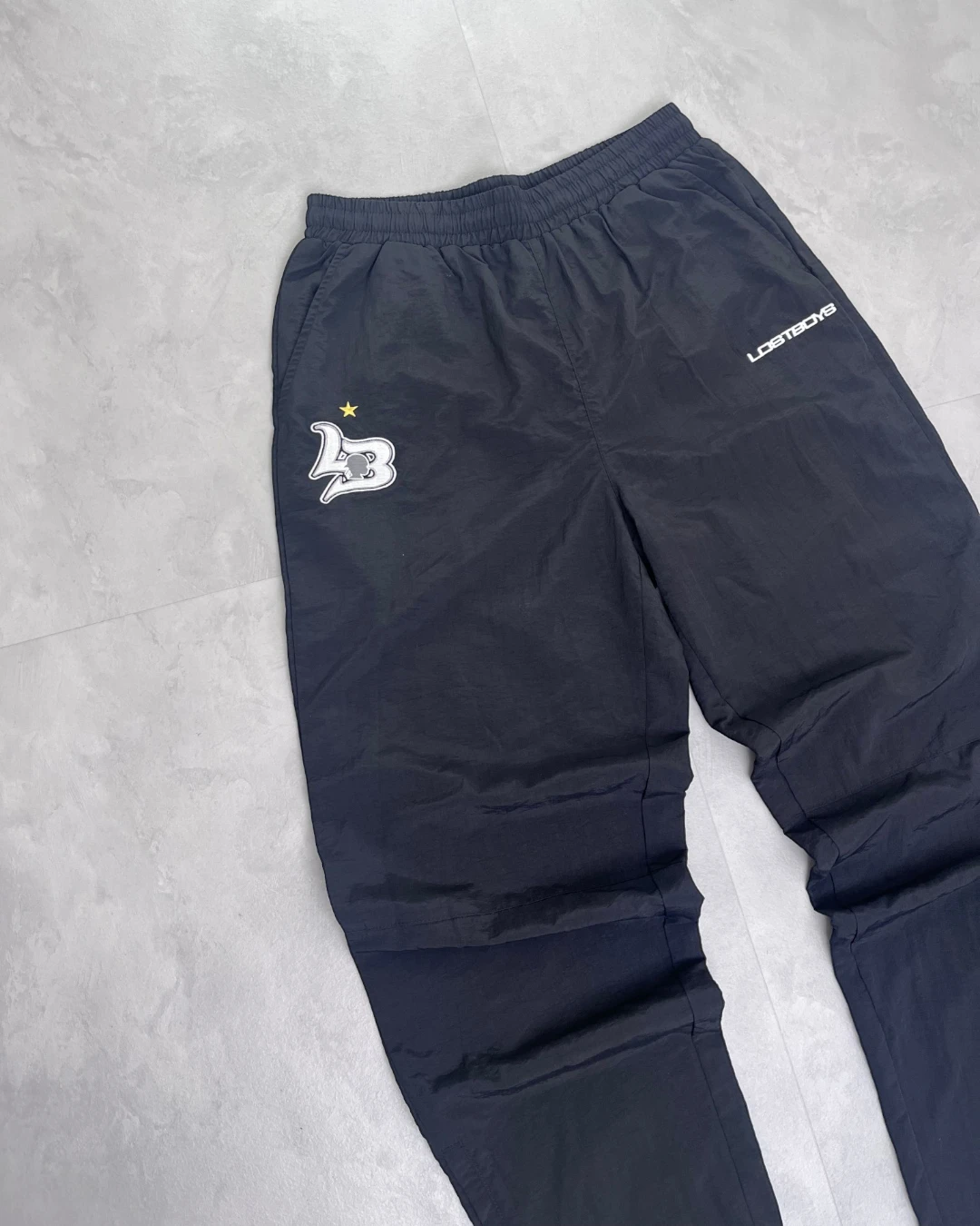 LOSTBOYS Nylon Pants black – M