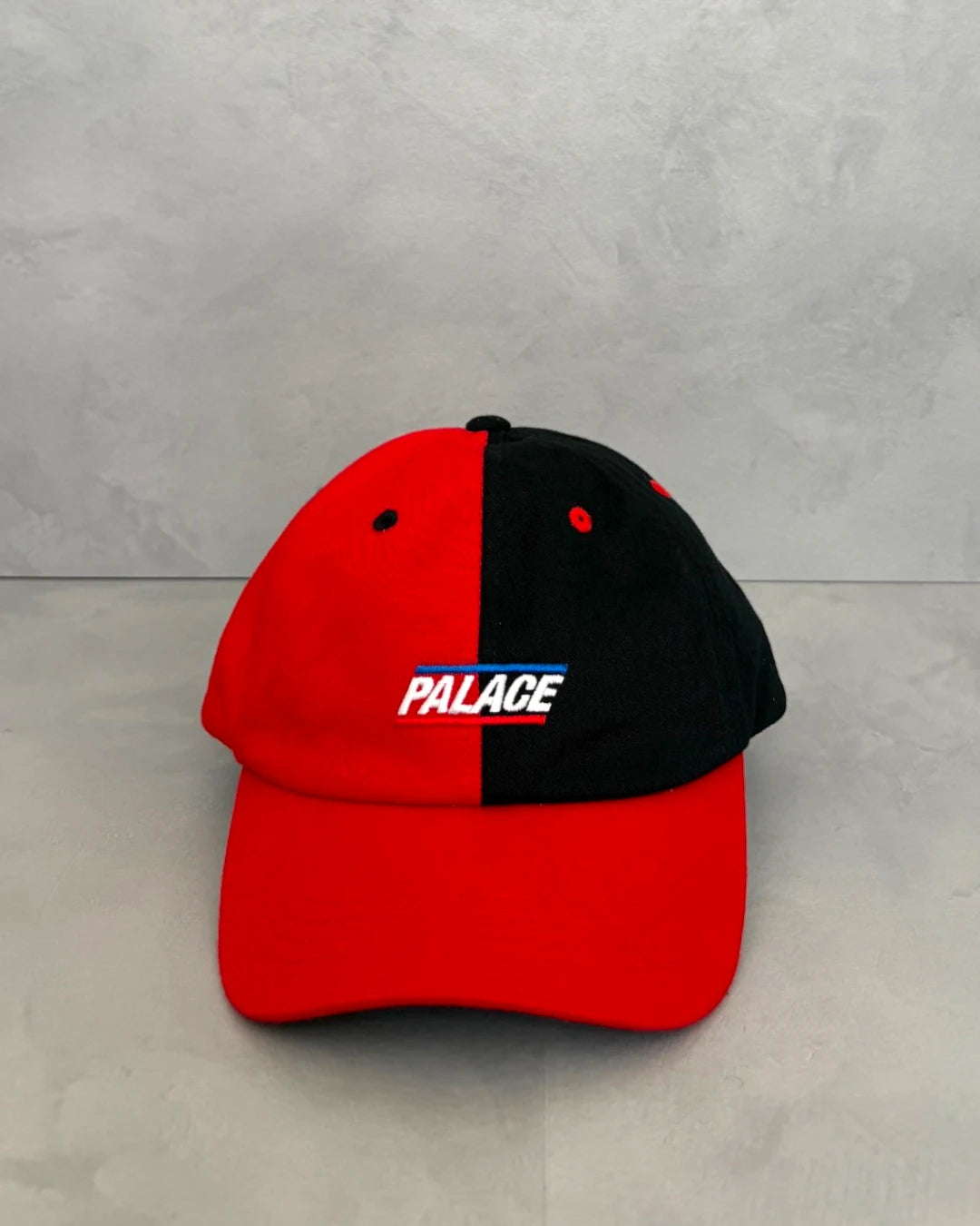 Palace Split 6-Panel Cap black and red