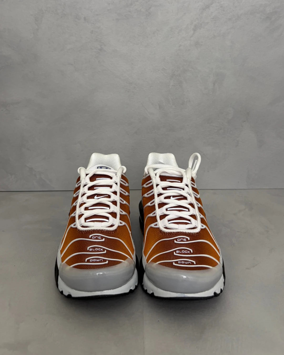 One Block Down Nike TN orange - (NEW) /UK6