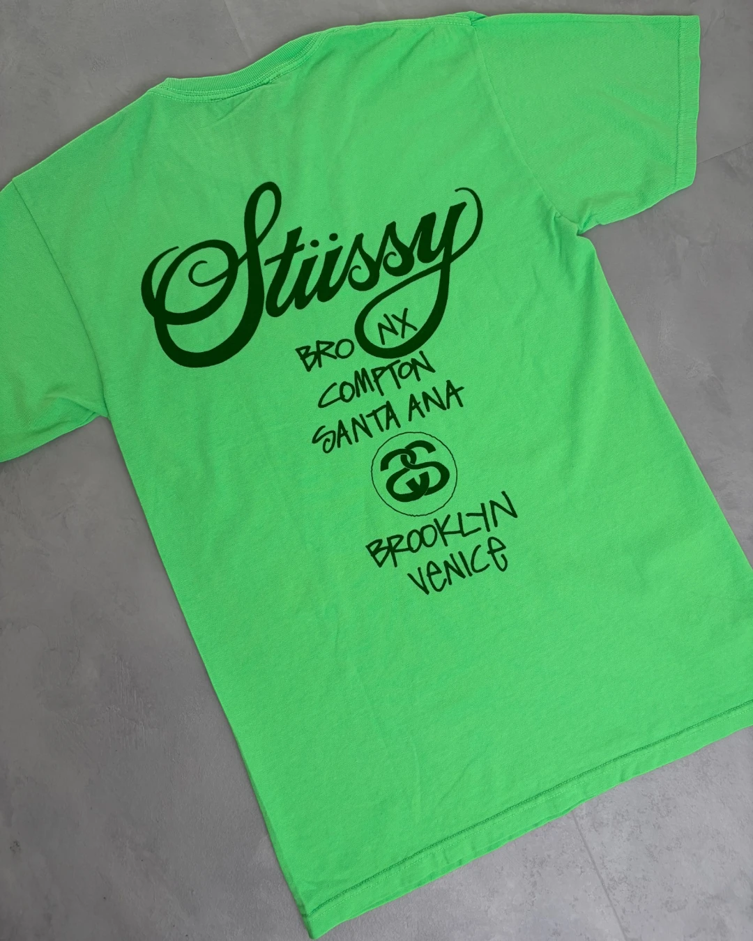 Stussy World Tour T-shirt neon green - S