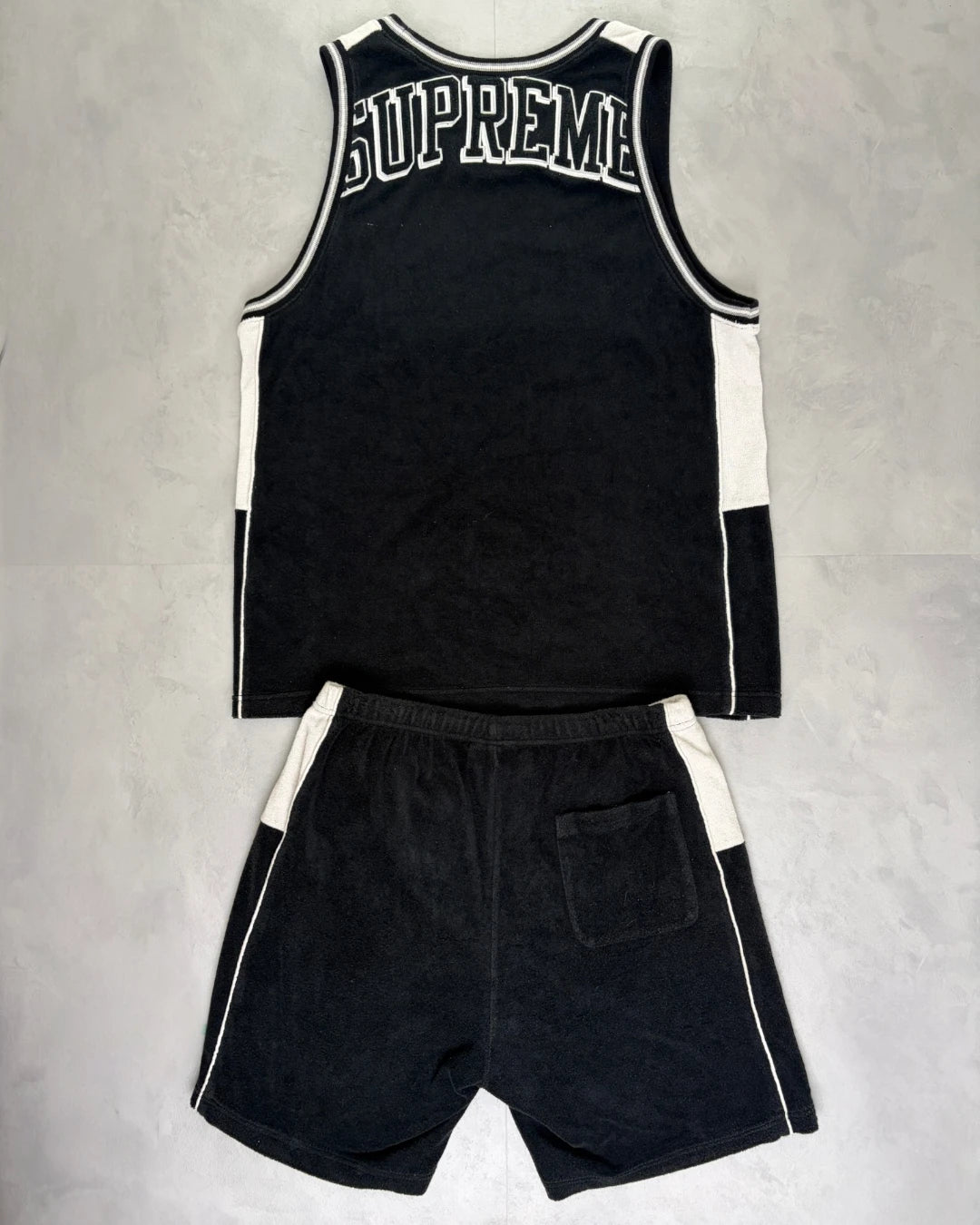 Supreme Towel Jersey – L
