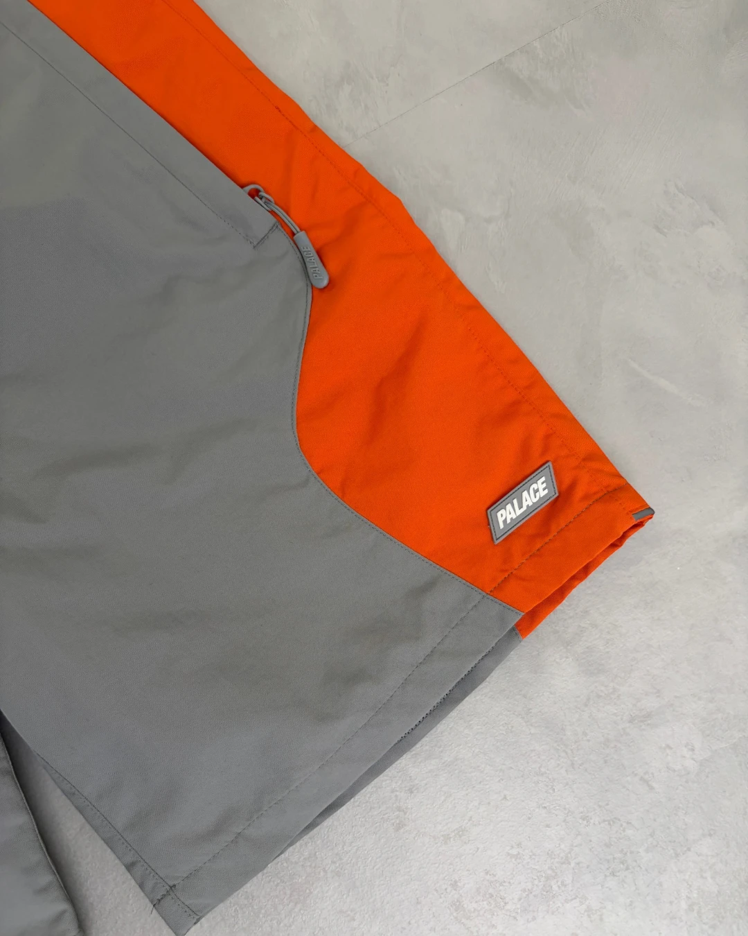 Palace Duo Shell Shorts orange|grey - M