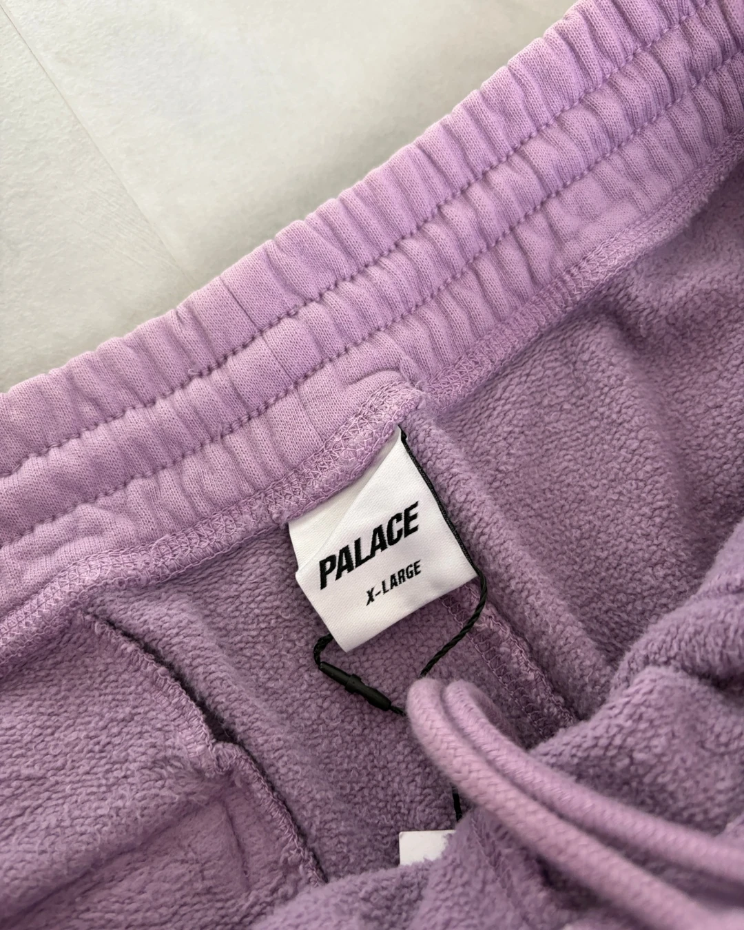 Palace Pigment Wash Shorts lilac - XL