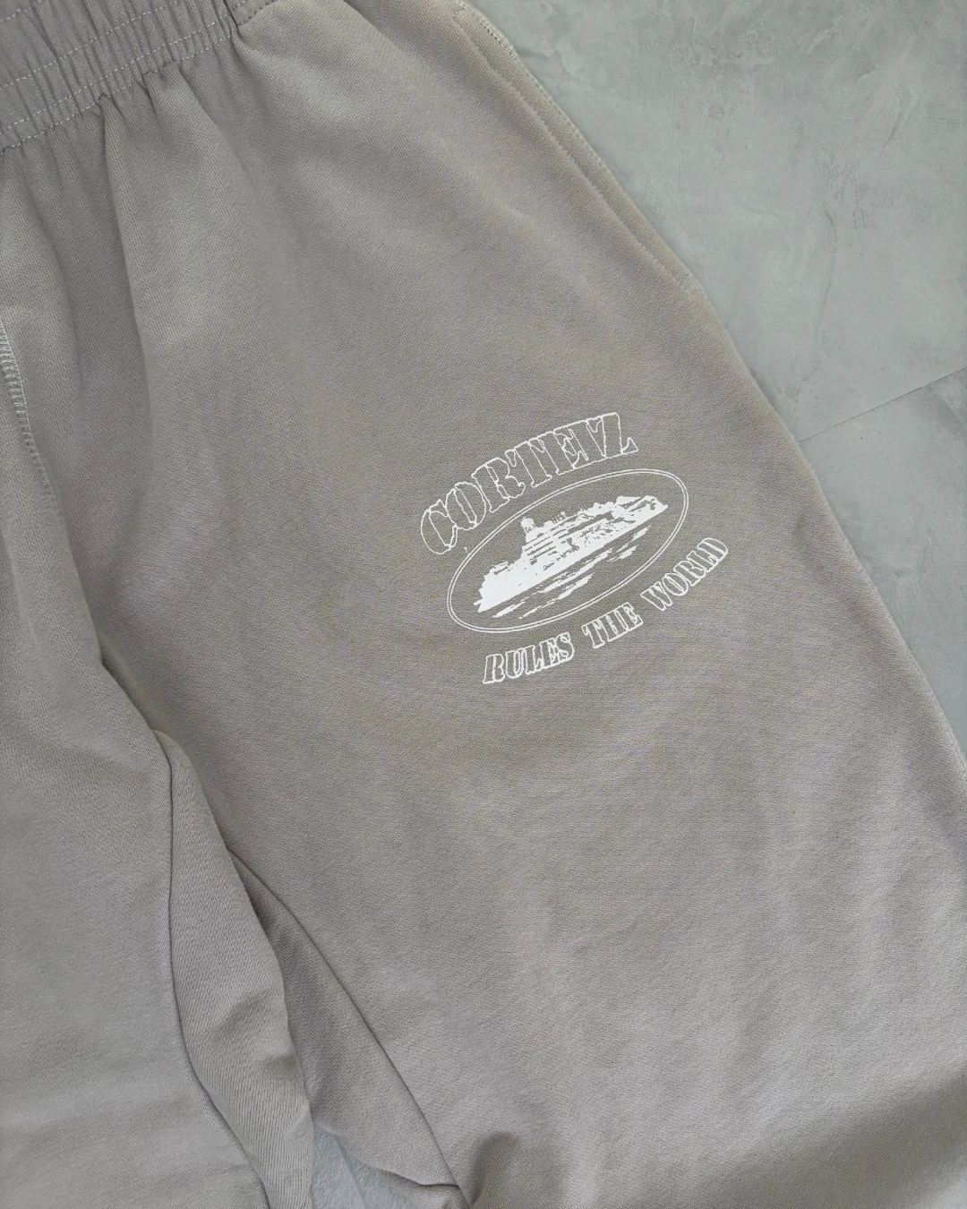 Corteiz Alcatraz Classic Joggers grey - L