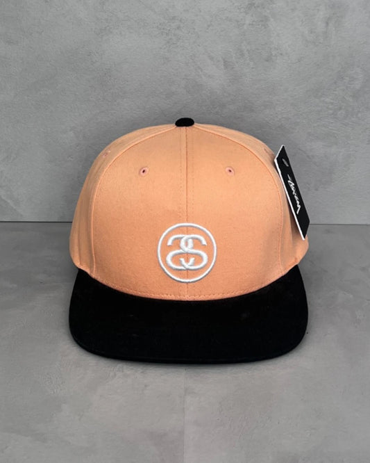 Stussy SS Logo Snapback Cap peach|black - (NEW) / O/S