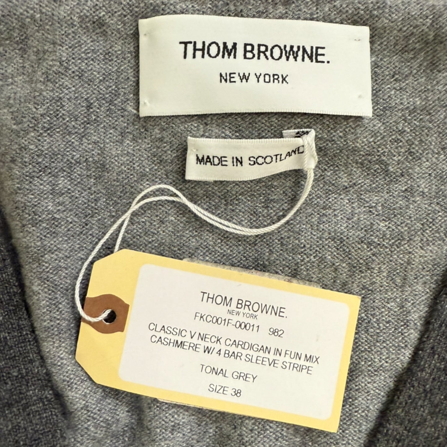 Thom Browne V Neck Fun in Cardigan - 38