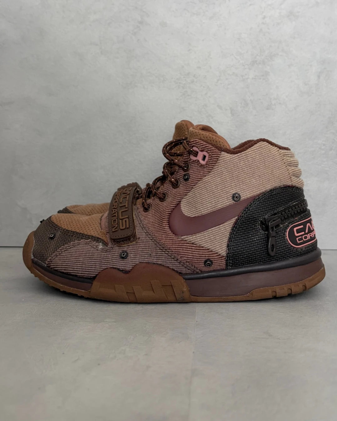 Nike X Travis Scott Air Trainer 1 Wheat - (GRADE A) / UK6