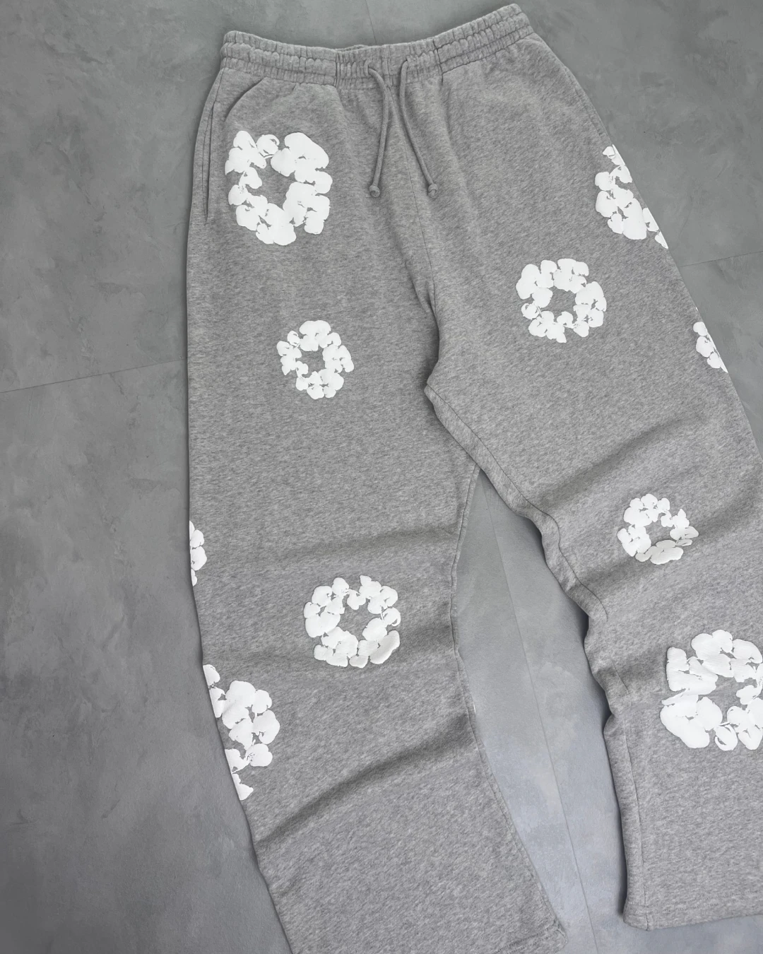 Denim Tears Cotton Wreath Bottoms grey – M