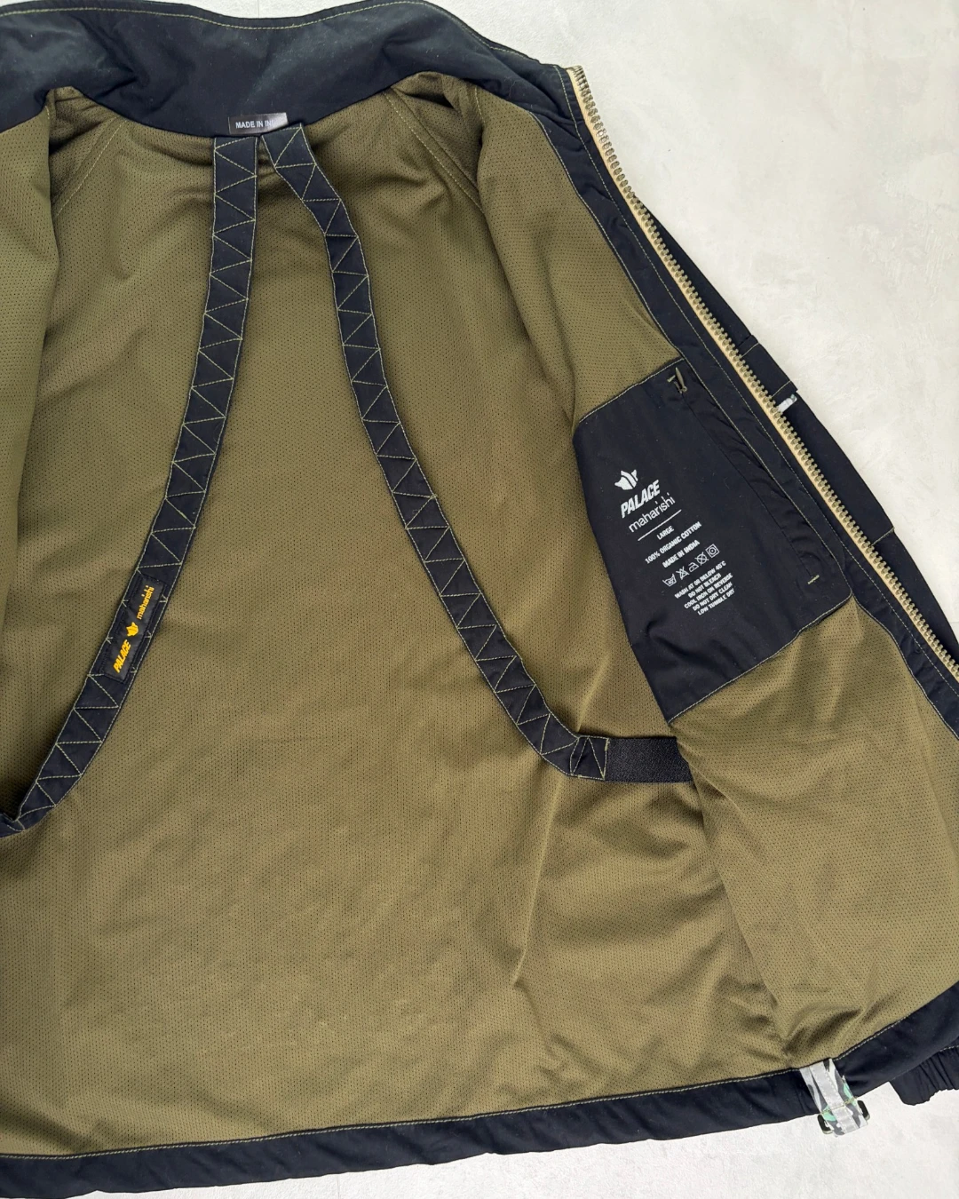 Palace X Maharishi Asymmetric Track Jacket black - L