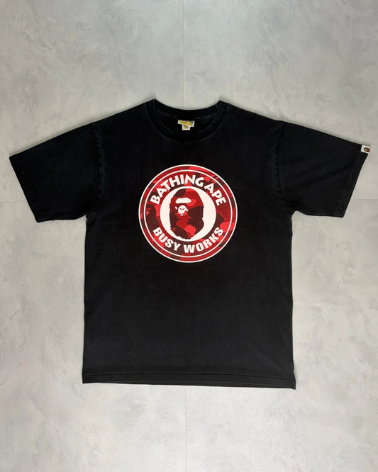 Bape Busy Works Circle Camo Logo red T Shirt black - L