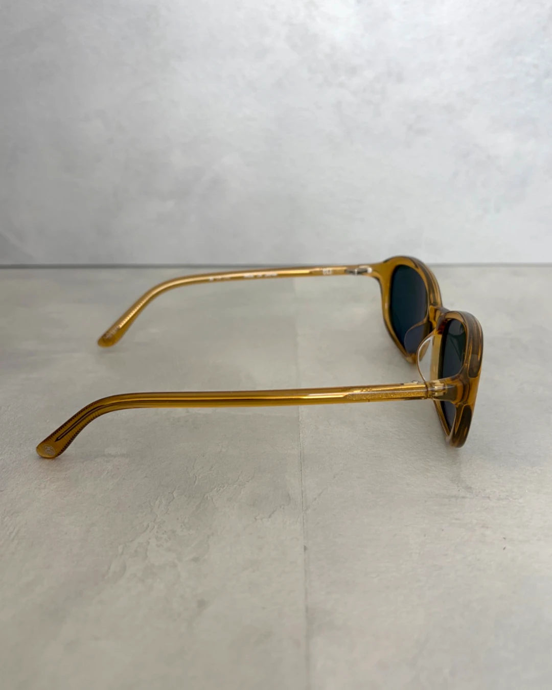 Stussy Eli Sunglasses honey / dark green lens – OS