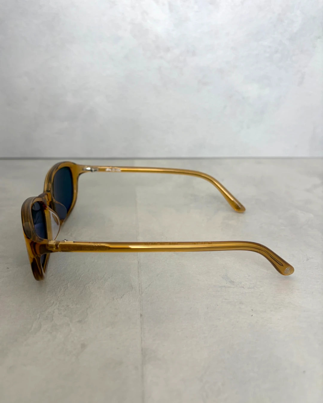 Stussy Eli Sunglasses honey / dark green lens – OS