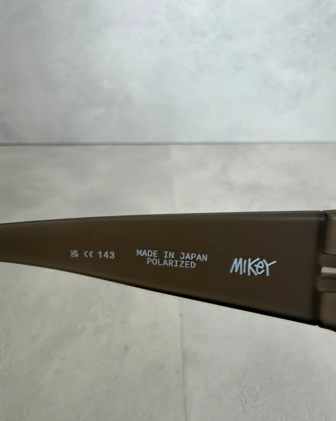 Stussy Mikey Sunglasses Frosted Smoke / Polarized red lens – OS